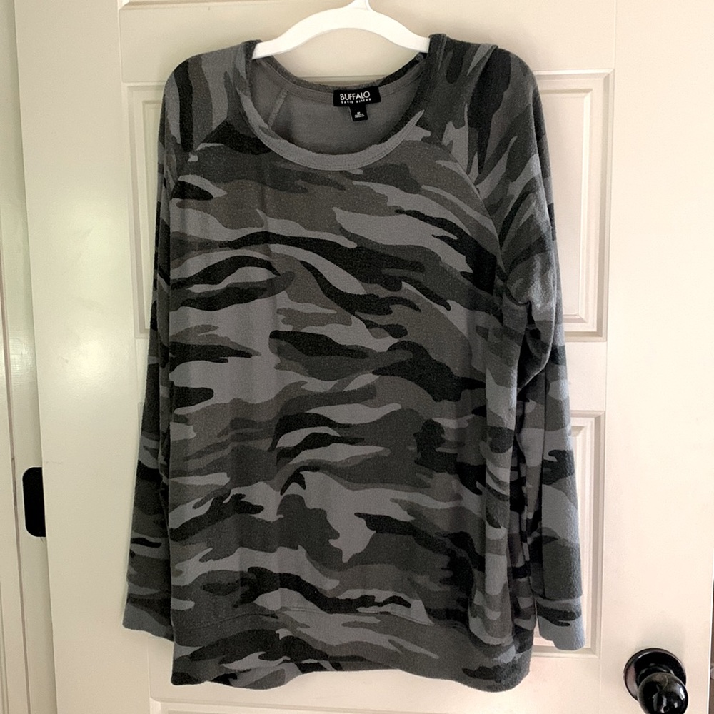 Buffalo camo blouse